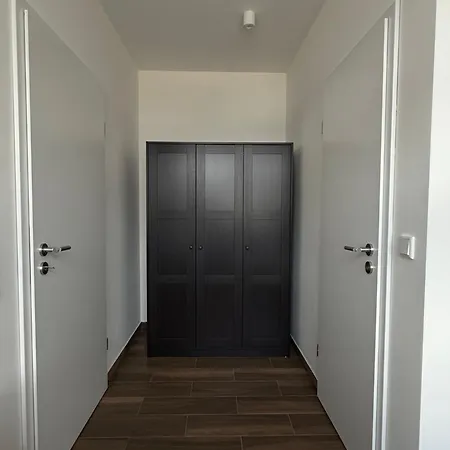 Apartament Moderne Ferienwohnung, Separater Eingang, Neubau, Smart Tv & Wifi & Kaffemaschine Inklusive *