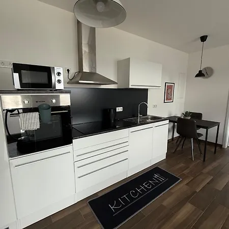Moderne Ferienwohnung, Separater Eingang, Neubau, Smart Tv & Wifi & Kaffemaschine Inklusive Apartman Lohr