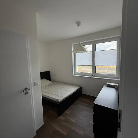 アパート Moderne Ferienwohnung, Separater Eingang, Neubau, Smart Tv & Wifi & Kaffemaschine Inklusive Lohr