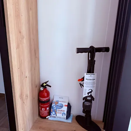 Moderne Ferienwohnung, Separater Eingang, Neubau, Smart Tv & Wifi & Kaffemaschine Inklusive * Lohr